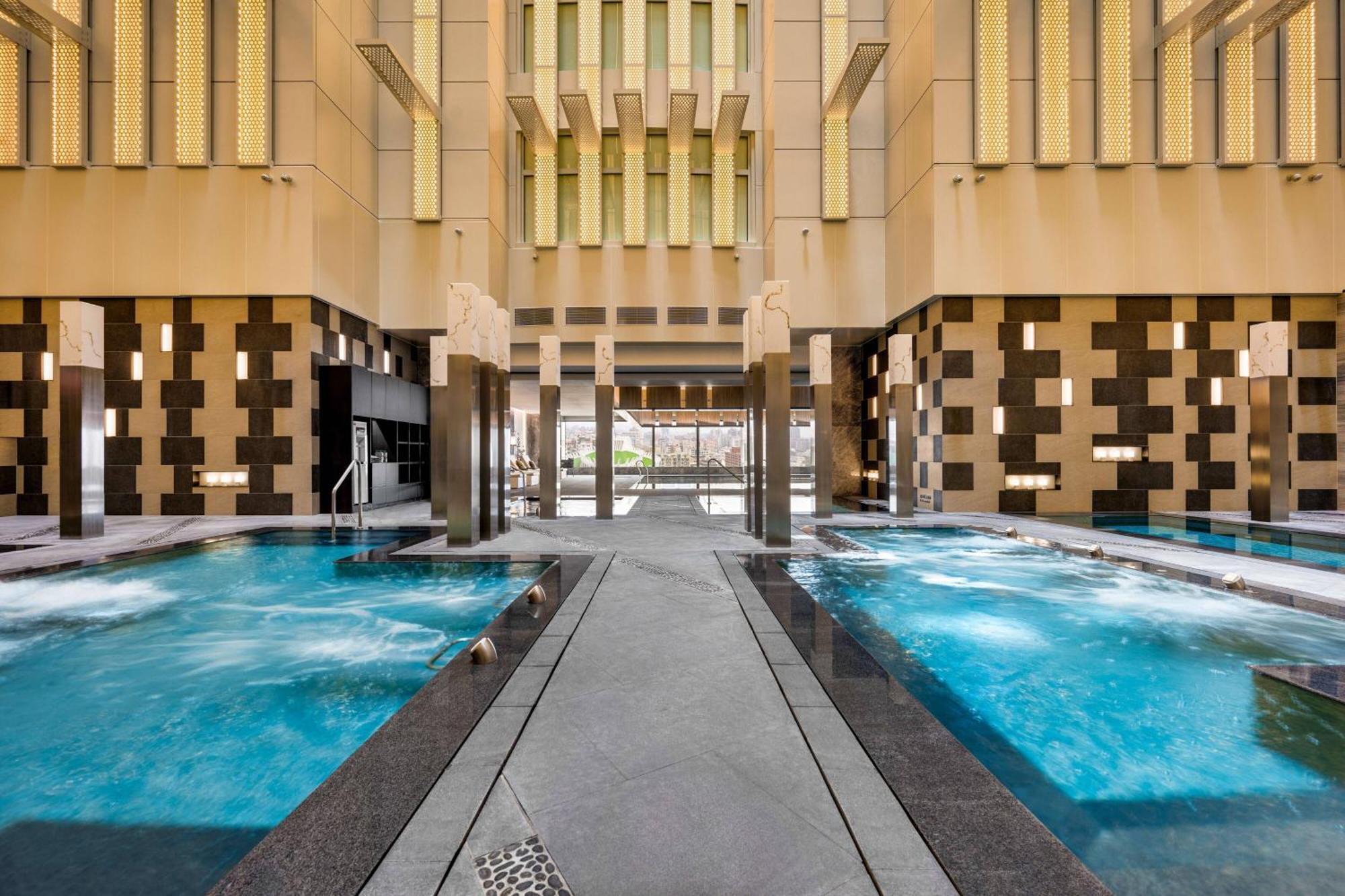 Kaohsiung Marriott Hotel Exterior foto The spa at The Ritz-Carlton, DIFC